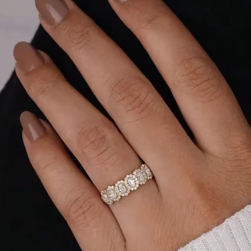 14K Gold Wedding Engagement Women's Ring Band Moissanite Diamonds